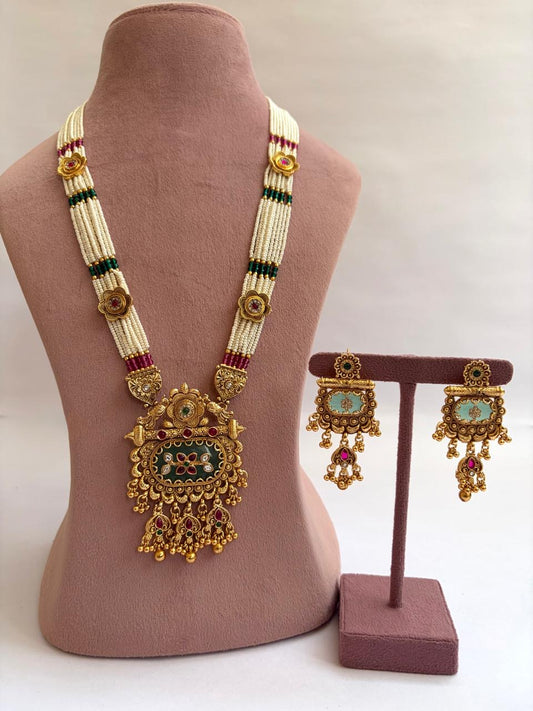 Royal Heritage Pearl Pendant Set