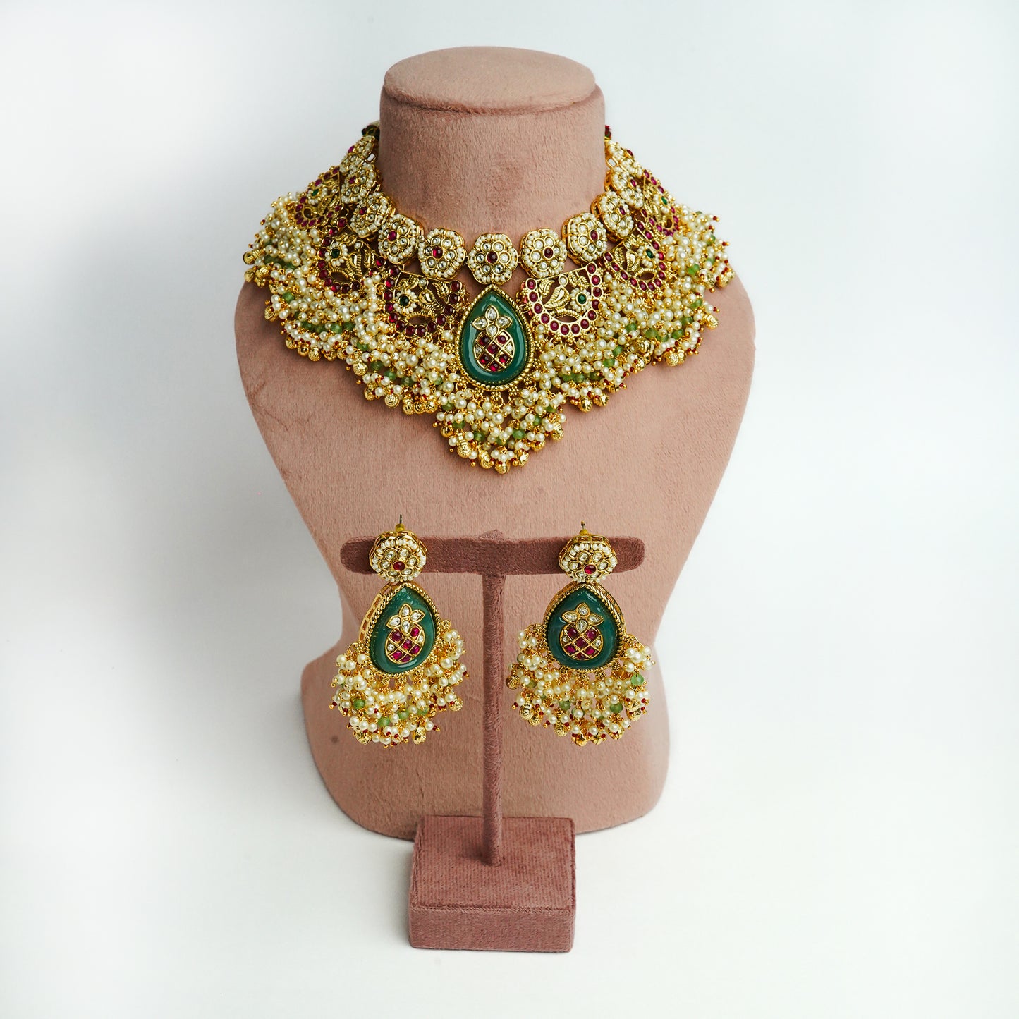 Royal Heritage Kundan Set