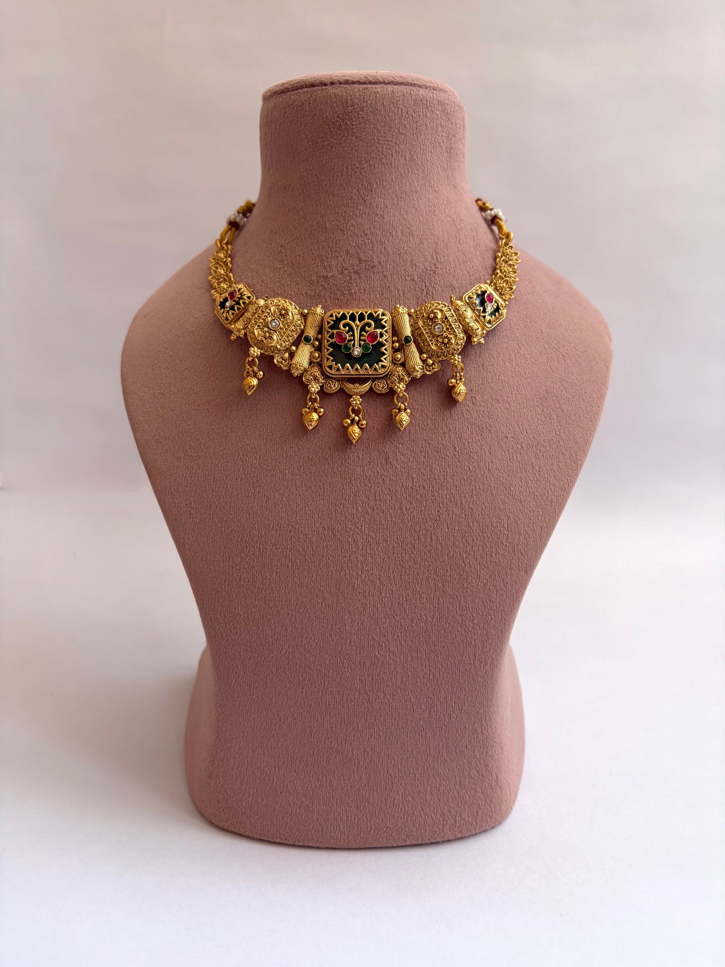 Minimal Heritage Hasli Collar Necklace