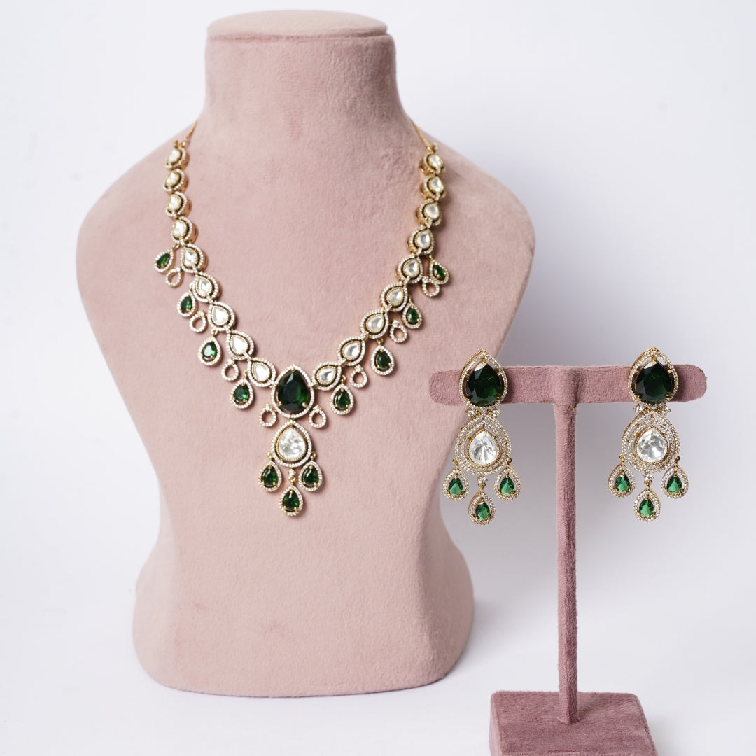Classic Moissanite Kundan Emerald Necklace
