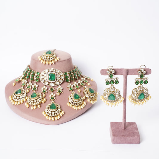 Grand Emerald Pearl Bridal Necklace Set