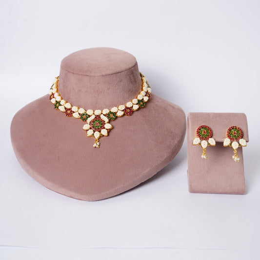 Vintage Manak Panna Floral necklace