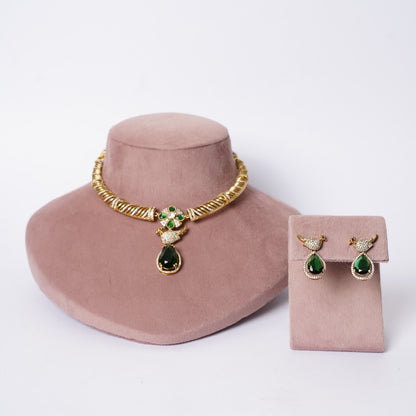 Victorian Finish Polki Hasli Set