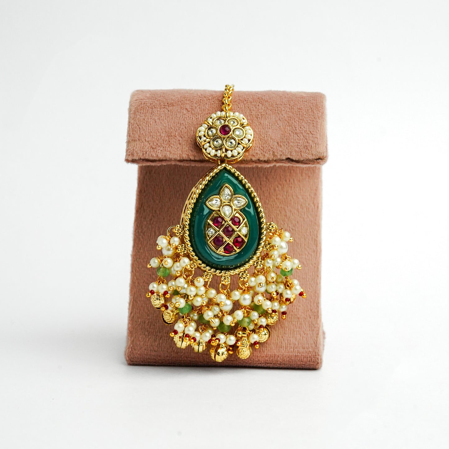 Royal Heritage Kundan Set