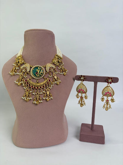 Royal Peacock Pearl Choker Set