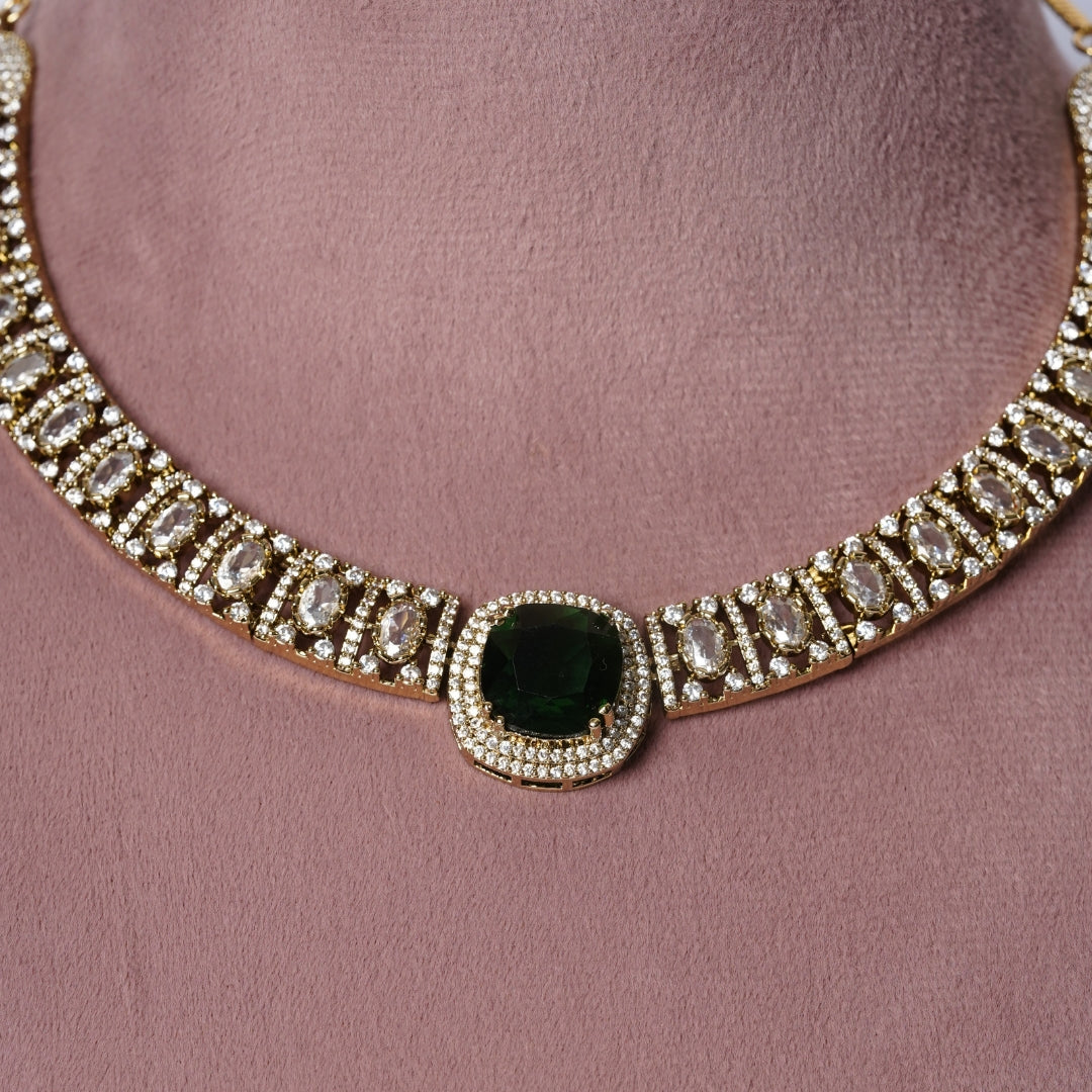 Minimal Emerald Studded Hasli Set