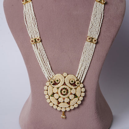 Vintage Pearl Kundan Pendant Set