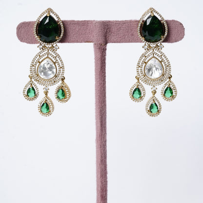 Classic Moissanite Kundan Emerald Necklace