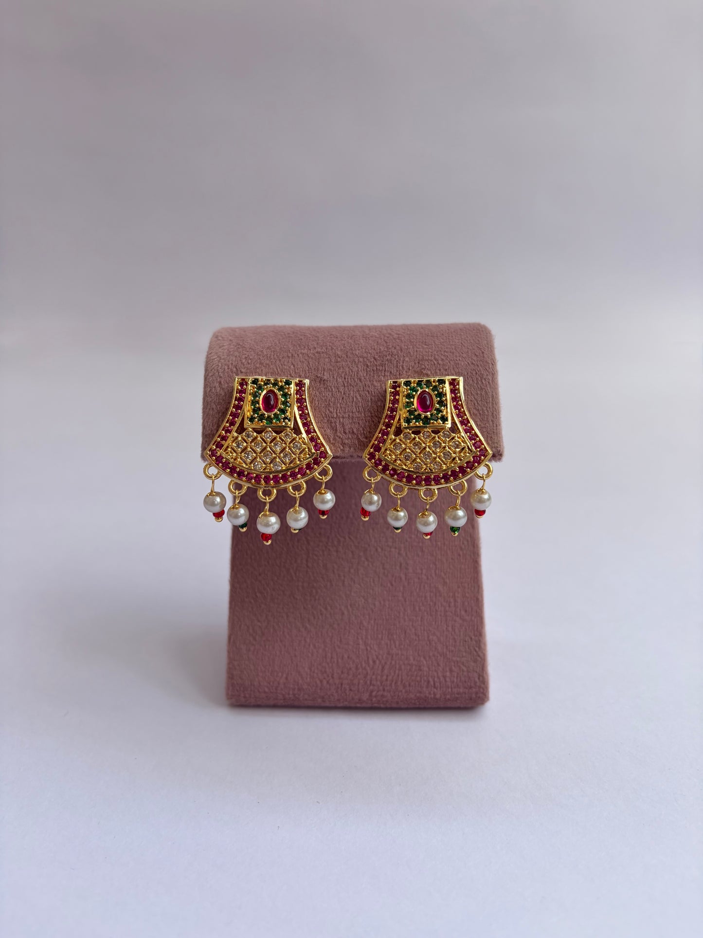 Traditional Gold Plated Perl Mala Necklace