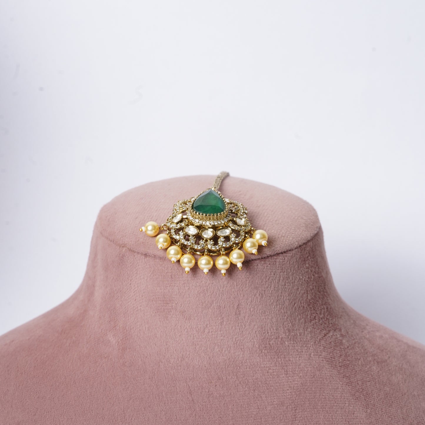 Grand Emerald Pearl Bridal Necklace Set