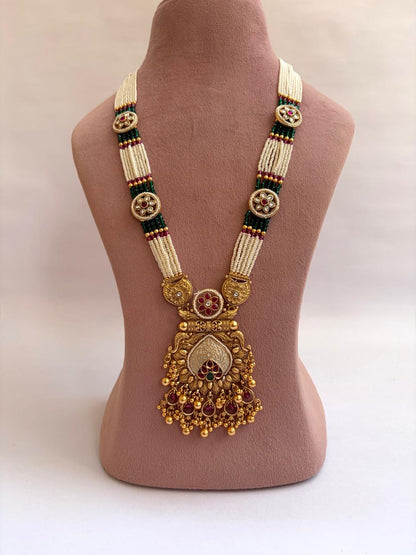 Vintage Pearl Temple Pendant Necklace