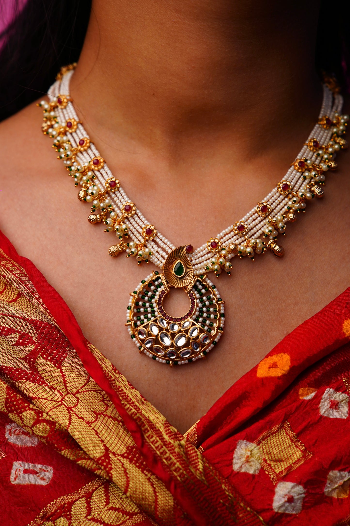 Heritage Necklace with pearl strings