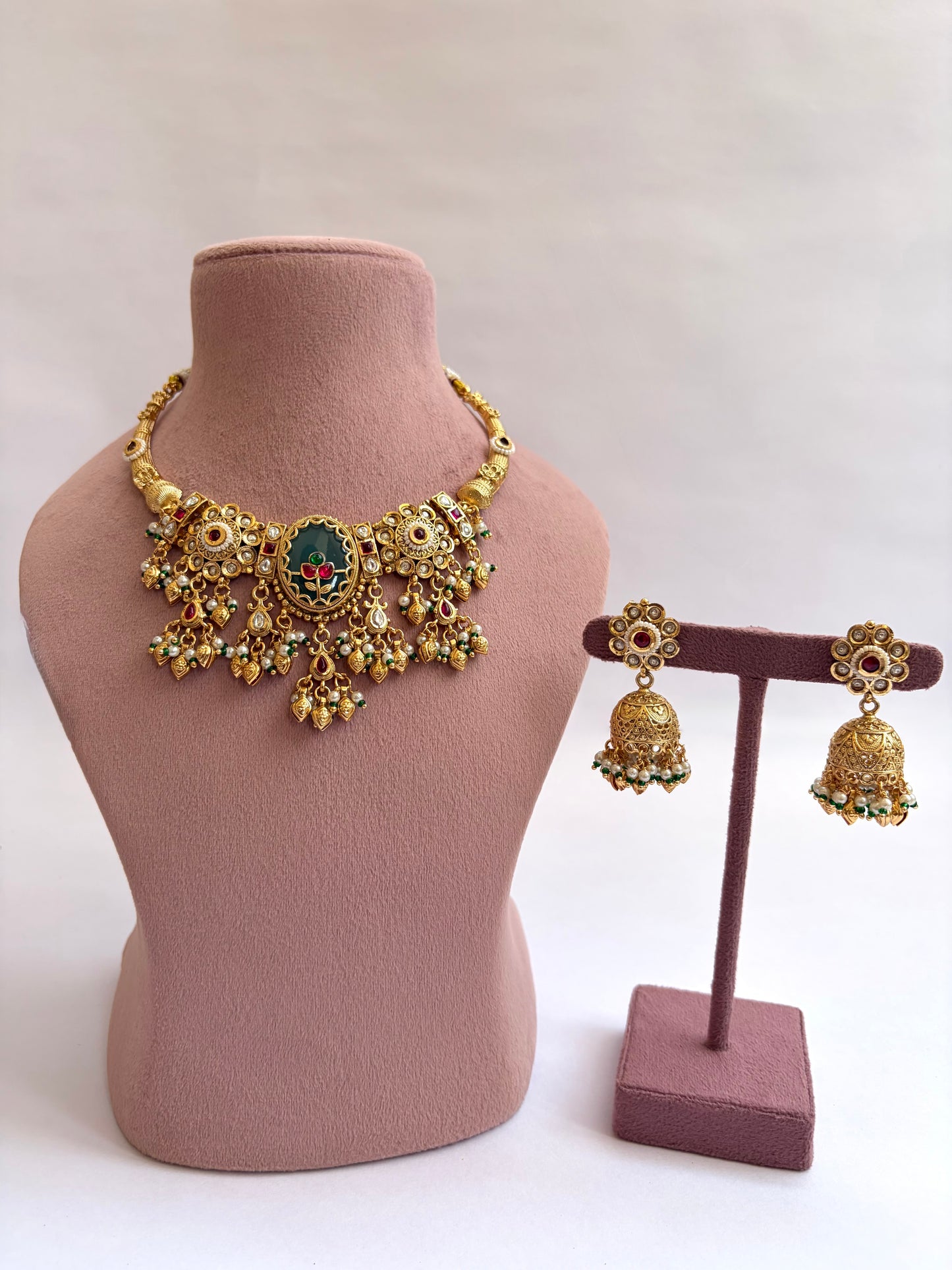 Rajwada Heritage Collar Hasli Necklace