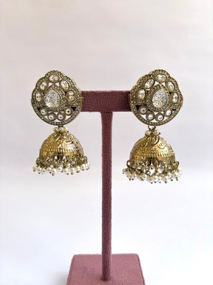 Trending Kundan Diamond-Looking Jhumka (Oval)