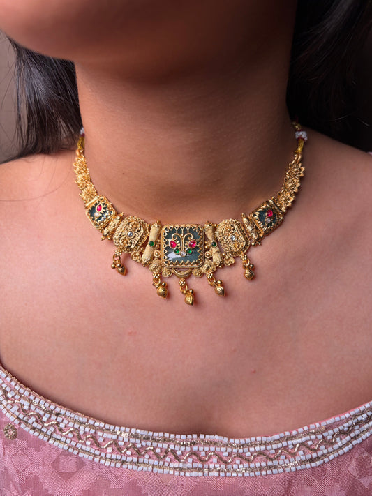 Minimal Heritage Hasli Collar Necklace