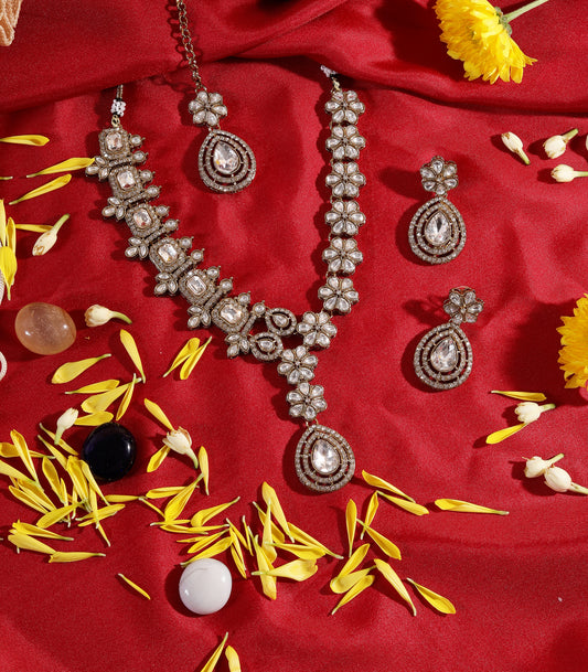 Kundan Drop Pendant Necklace