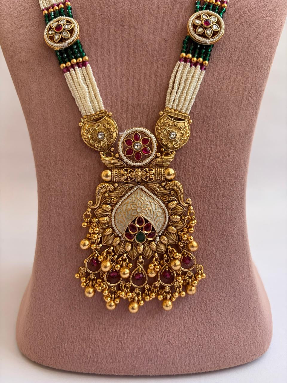 Vintage Pearl Temple Pendant Necklace