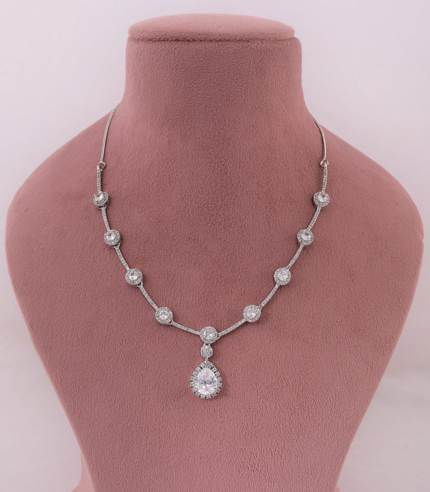 Minimal Diamond Chain Necklace