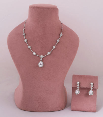 Minimal Diamond Chain Necklace