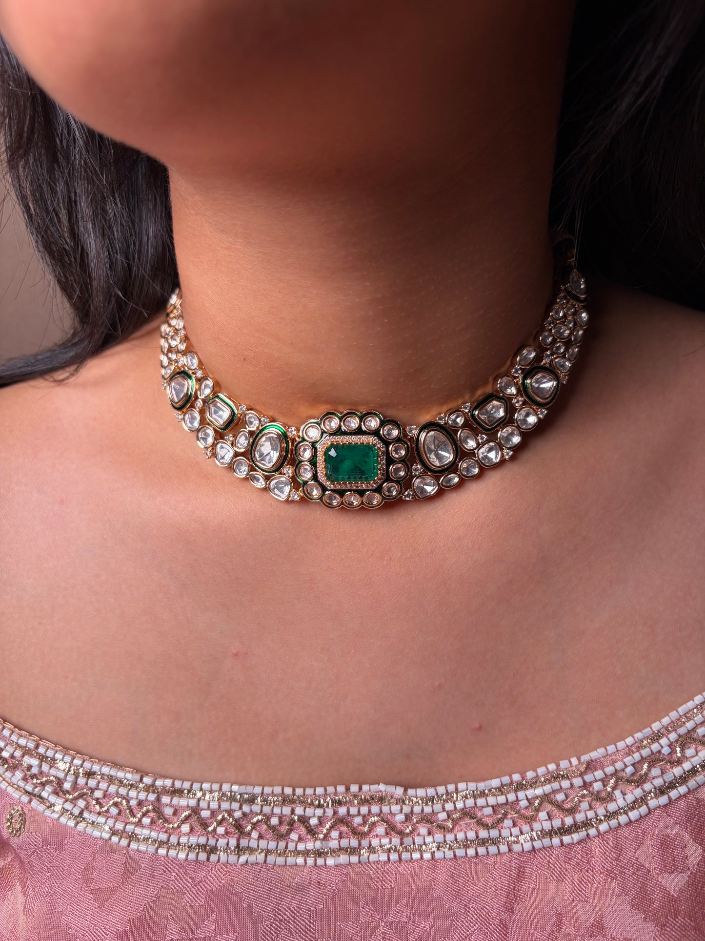Emerald Kundan Hasli Pattern Choker