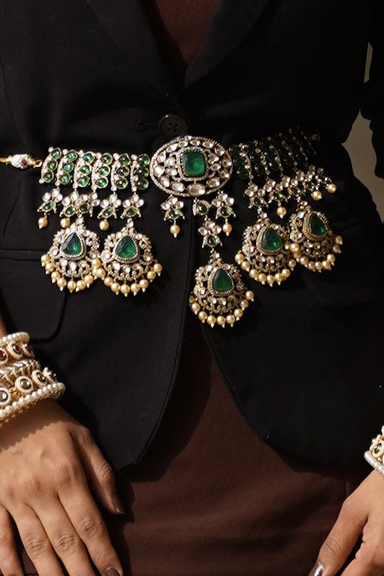 Grand Emerald Pearl Bridal Necklace Set