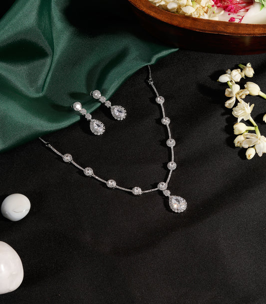Minimal Diamond Chain Necklace