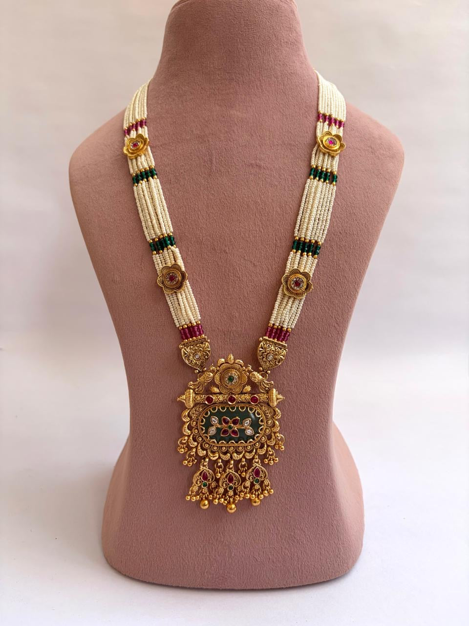 Royal Heritage Pearl Pendant Set