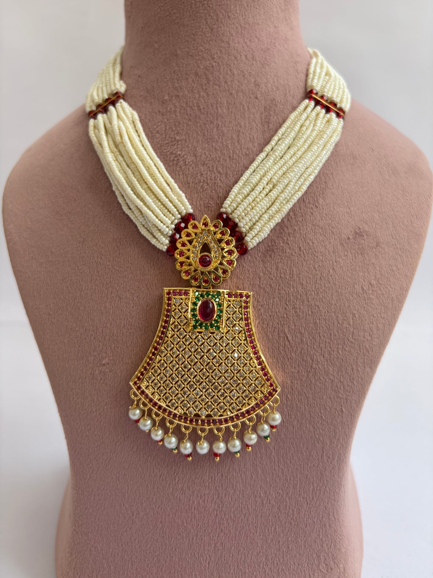 Traditional Gold Plated Perl Mala Necklace