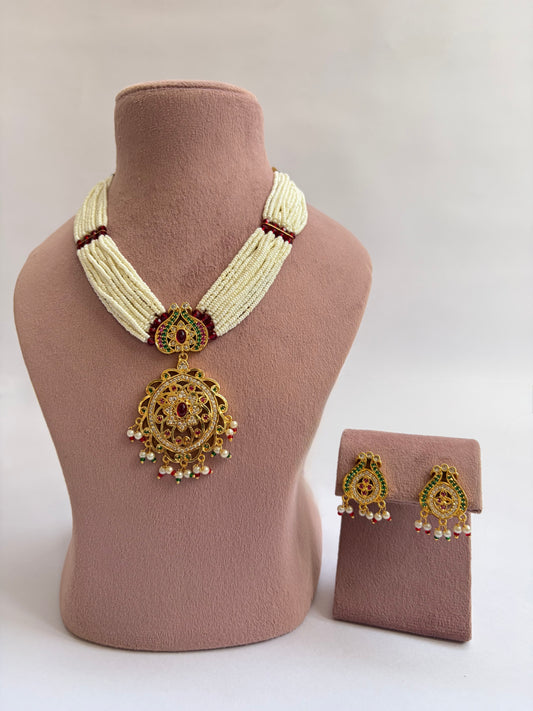 Antique Look Gold Plated Perl Mala necklace