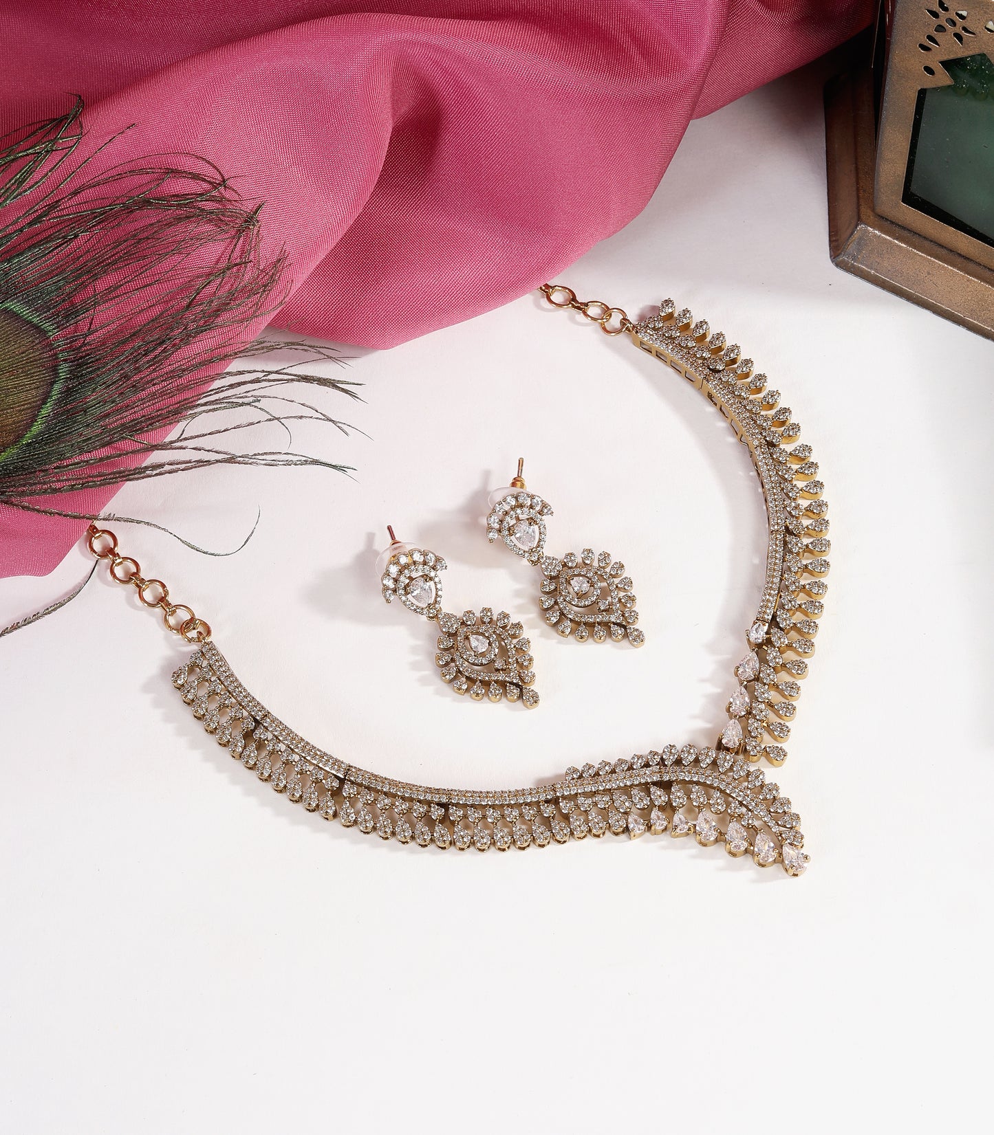 Diamond Style Necklace