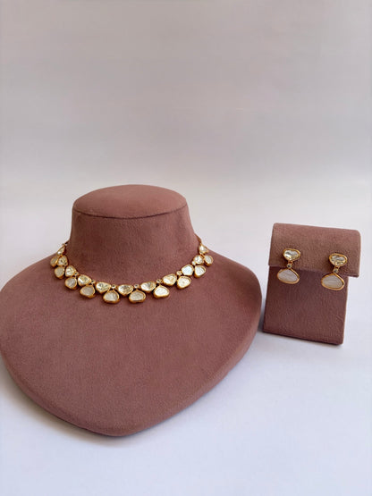 Mother of Pearls Crystal Collar Necklace