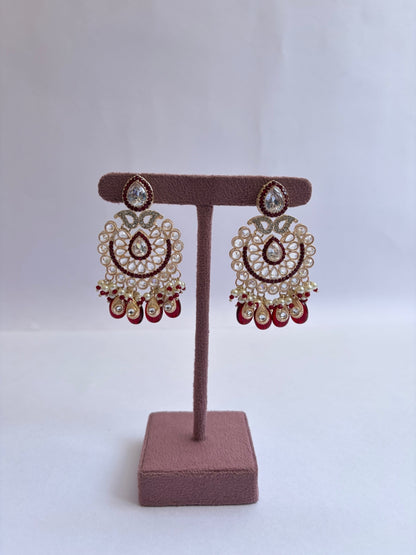 Meharoon Crystal Pearl Mala Set
